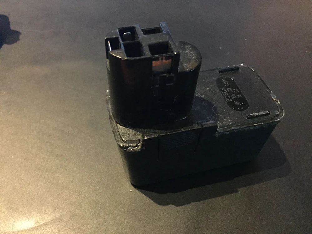 Werkzeugakku mit altem Zellblock